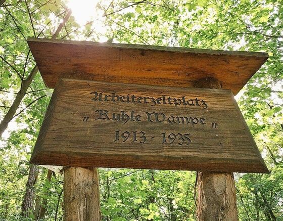 "Kuhle Wampe" Schild am Müggelsee